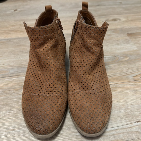 Women’s Universal Thread boots - Picture 6 of 9